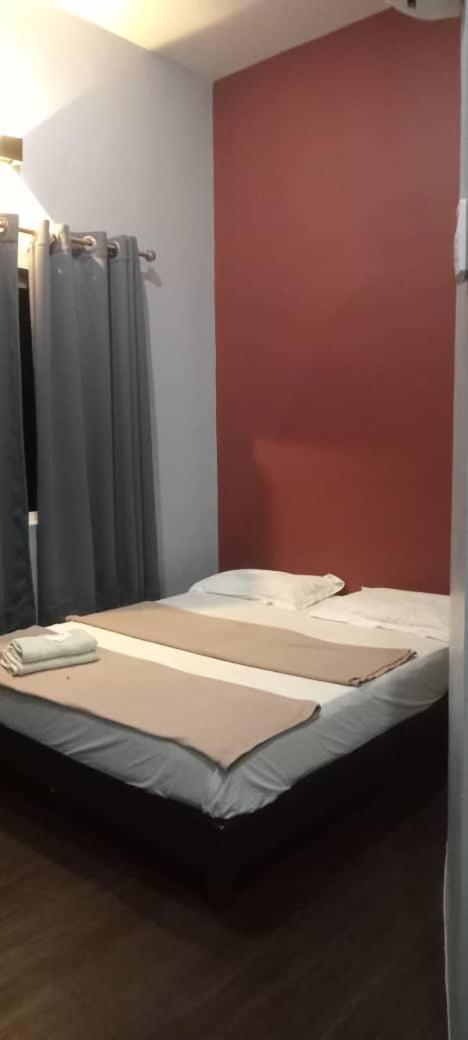 Weng Kong Homestay Slim River Quarto foto