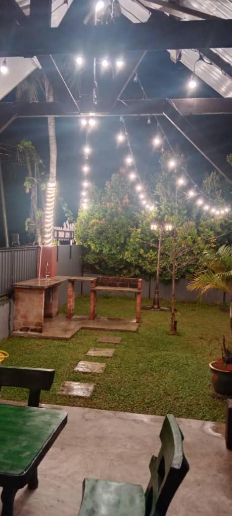 Weng Kong Homestay Slim River Quarto foto